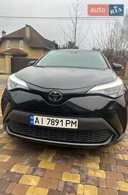 Внедорожник / Кроссовер Toyota C-HR 2020 в Киеве
