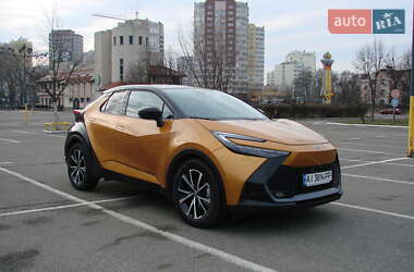 Позашляховик / Кросовер Toyota C-HR 2023 в Києві