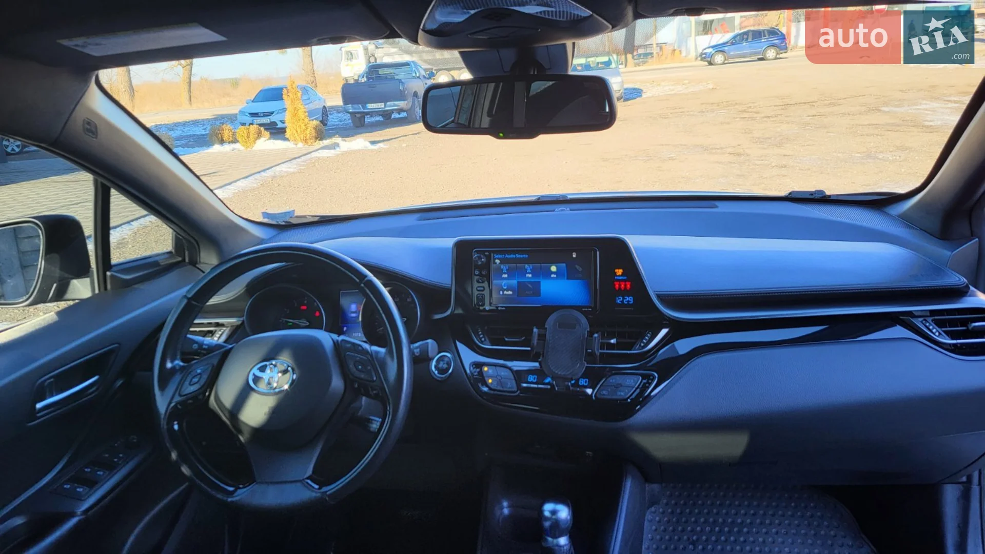 2017 Toyota C-HR - мініатюра 17