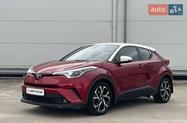 Позашляховик / Кросовер Toyota C-HR 2017 в Києві