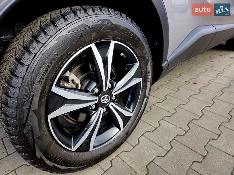 Позашляховик / Кросовер Toyota C-HR 2020 в Одесі
