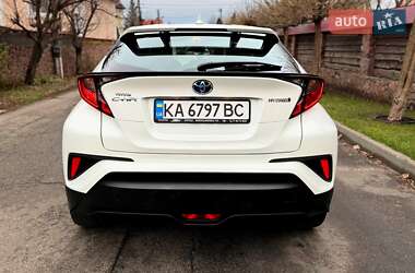 Позашляховик / Кросовер Toyota C-HR 2020 в Києві