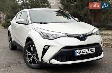 Позашляховик / Кросовер Toyota C-HR 2020 в Києві