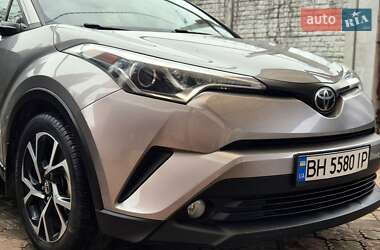 Позашляховик / Кросовер Toyota C-HR 2017 в Запоріжжі