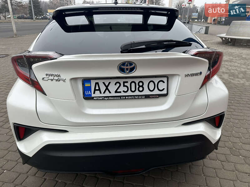 Внедорожник / Кроссовер Toyota C-HR 2019 в Харькове