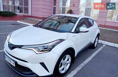 Позашляховик / Кросовер Toyota C-HR 2019 в 