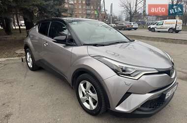 Внедорожник / Кроссовер Toyota C-HR 2018 в Днепре