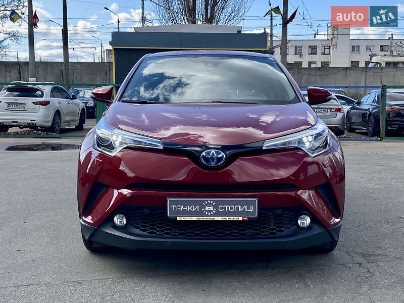 Позашляховик / Кросовер Toyota C-HR 2019 в Києві