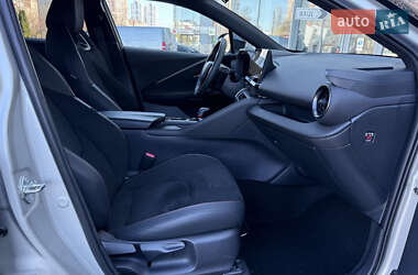 Внедорожник / Кроссовер Toyota C-HR 2023 в 