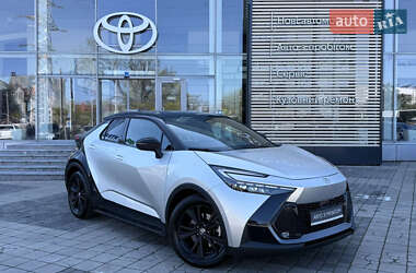 Внедорожник / Кроссовер Toyota C-HR 2023 в 