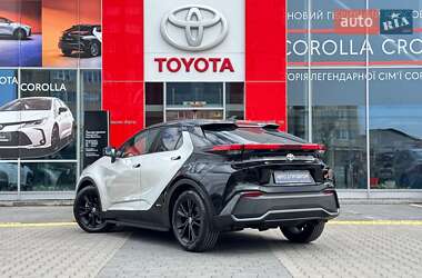 Внедорожник / Кроссовер Toyota C-HR 2023 в 