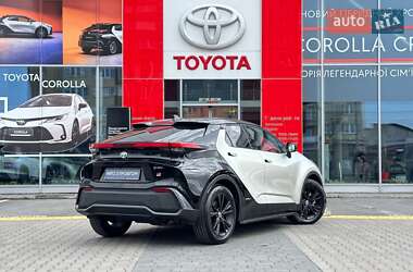 Внедорожник / Кроссовер Toyota C-HR 2023 в 