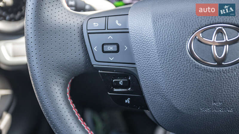 Внедорожник / Кроссовер Toyota C-HR 2023 в Днепре