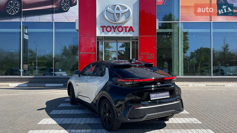 Внедорожник / Кроссовер Toyota C-HR 2023 в Запорожье