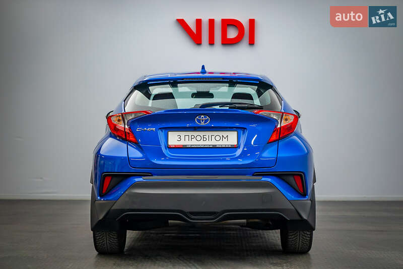 Внедорожник / Кроссовер Toyota C-HR 2020 в Киеве
