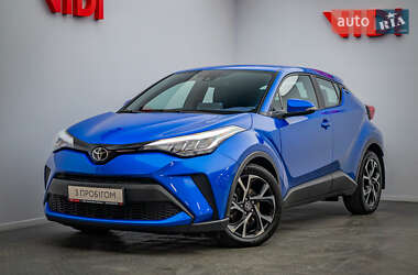 Позашляховик / Кросовер Toyota C-HR 2020 в Києві