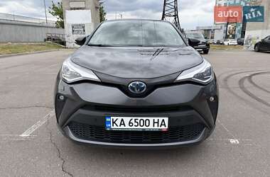 Внедорожник / Кроссовер Toyota C-HR 2022 в Киеве