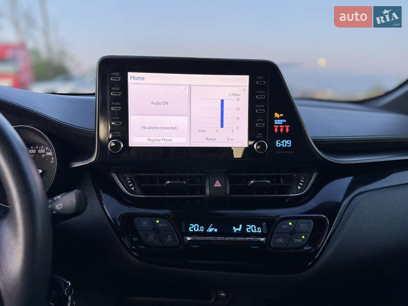 Внедорожник / Кроссовер Toyota C-HR 2019 в Тернополе
