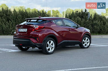 Позашляховик / Кросовер Toyota C-HR 2016 в 
