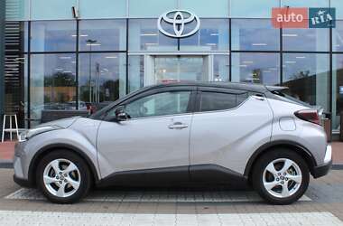 Позашляховик / Кросовер Toyota C-HR 2019 в 
