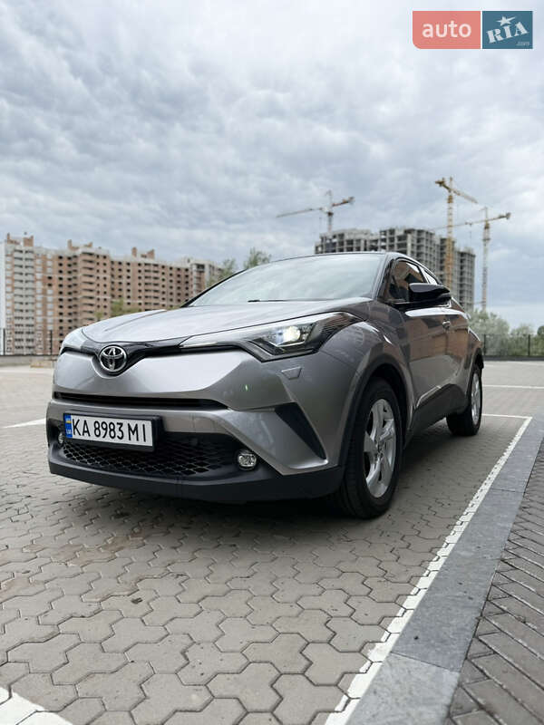Toyota C-HR 2017