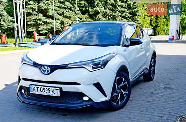 Позашляховик / Кросовер Toyota C-HR 2018 в Івано-Франківську
