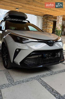 Внедорожник / Кроссовер Toyota C-HR 2021 в Днепре