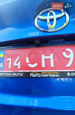 Внедорожник / Кроссовер Toyota C-HR 2018 в 