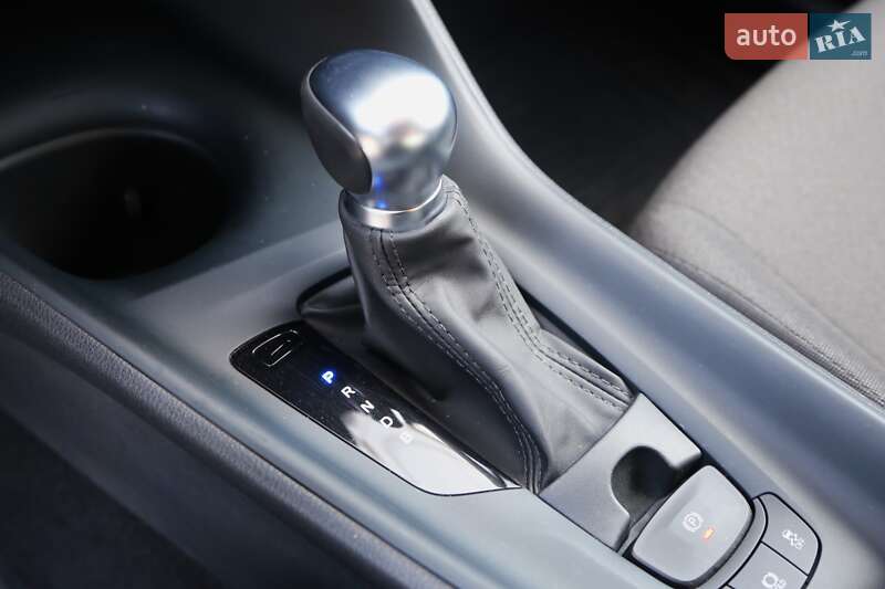 Внедорожник / Кроссовер Toyota C-HR 2022 в Киеве