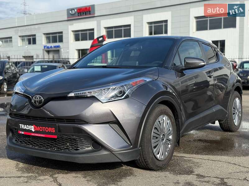 Внедорожник / Кроссовер Toyota C-HR 2019 в Киеве