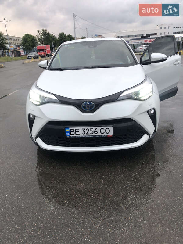 Внедорожник / Кроссовер Toyota C-HR 2021 в Софиевской Борщаговке