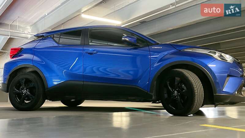 Позашляховик / Кросовер Toyota C-HR 2018 в Вінниці