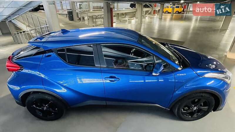 Позашляховик / Кросовер Toyota C-HR 2018 в Вінниці