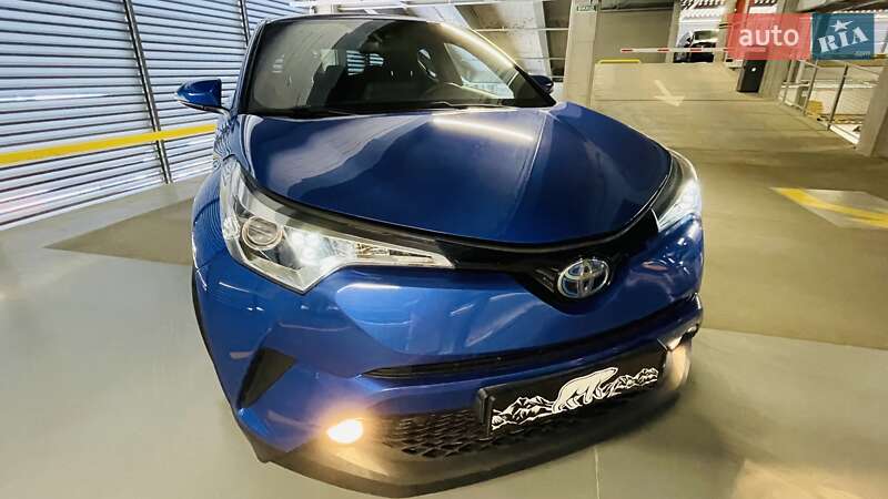 Позашляховик / Кросовер Toyota C-HR 2018 в Вінниці