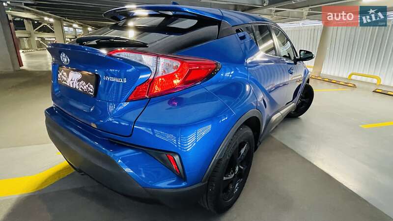 Позашляховик / Кросовер Toyota C-HR 2018 в Вінниці