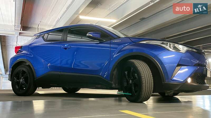 Позашляховик / Кросовер Toyota C-HR 2018 в Вінниці