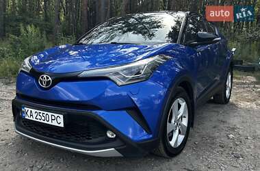 Позашляховик / Кросовер Toyota C-HR 2017 в 
