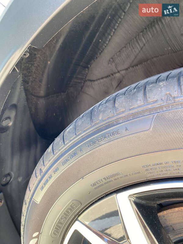 Позашляховик / Кросовер Toyota C-HR 2020 в Києві