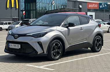 Позашляховик / Кросовер Toyota C-HR 2021 в 