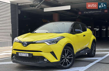 Позашляховик / Кросовер Toyota C-HR 2016 в Києві