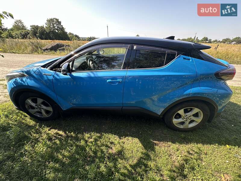 Позашляховик / Кросовер Toyota C-HR 2018 в Києві фото 3 Позашляховик / Кросовер Toyota C-HR 2018 в Києві