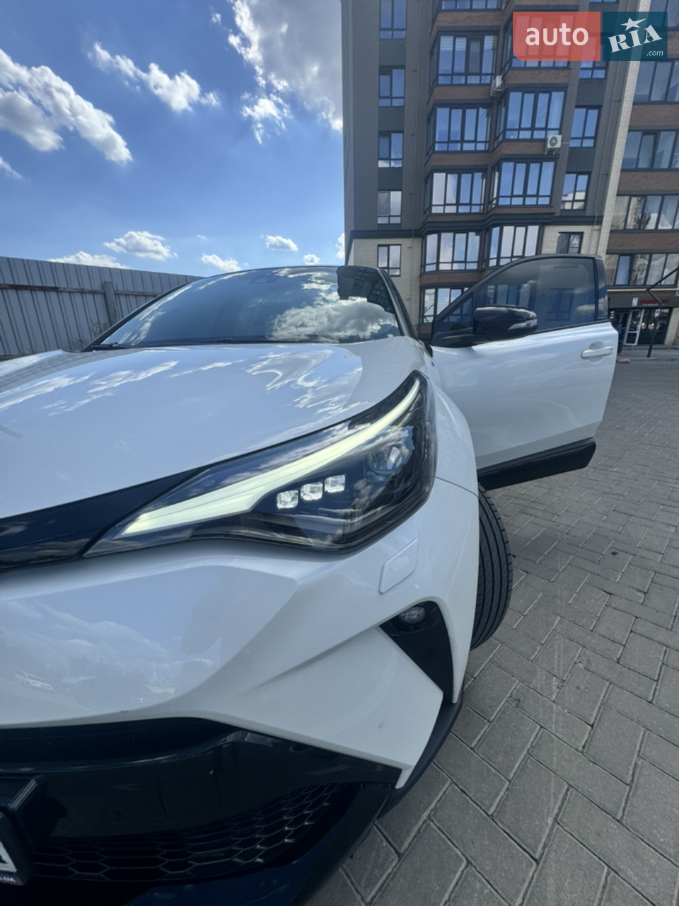 2020 Toyota C-HR - мініатюра 21