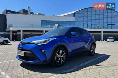 Внедорожник / Кроссовер Toyota C-HR 2020 в Киеве
