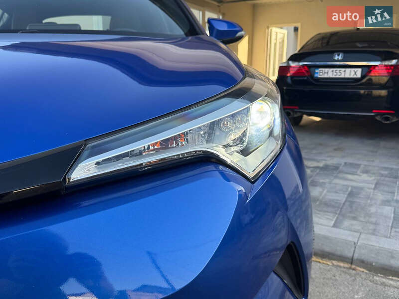 Позашляховик / Кросовер Toyota C-HR 2018 в Одесі фото 5 Позашляховик / Кросовер Toyota C-HR 2018 в Одесі