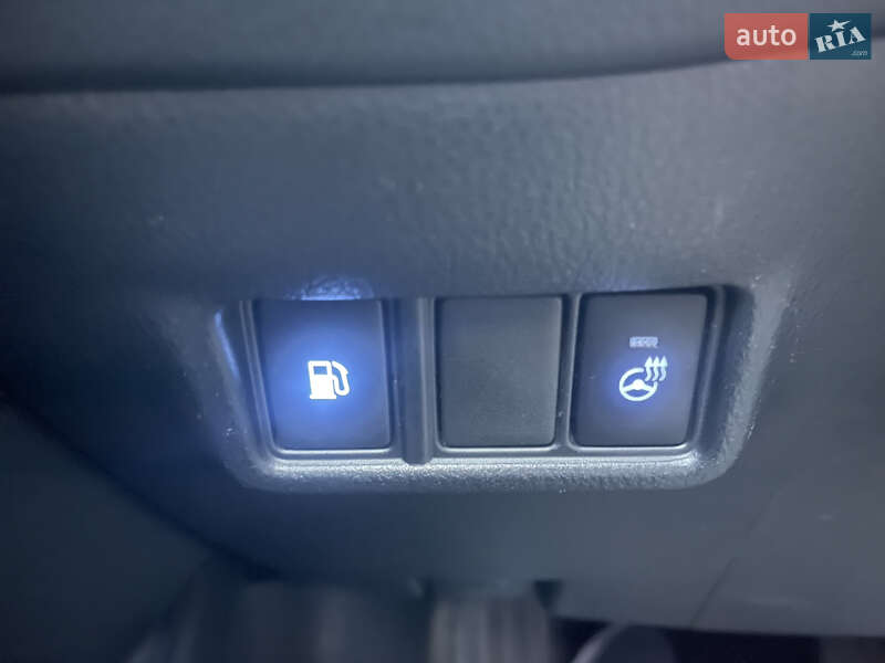 Внедорожник / Кроссовер Toyota C-HR 2017 в Запорожье