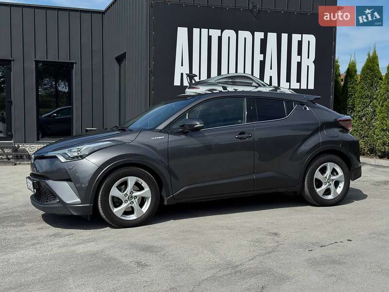 Внедорожник / Кроссовер Toyota C-HR 2018 в Каменец-Подольском
