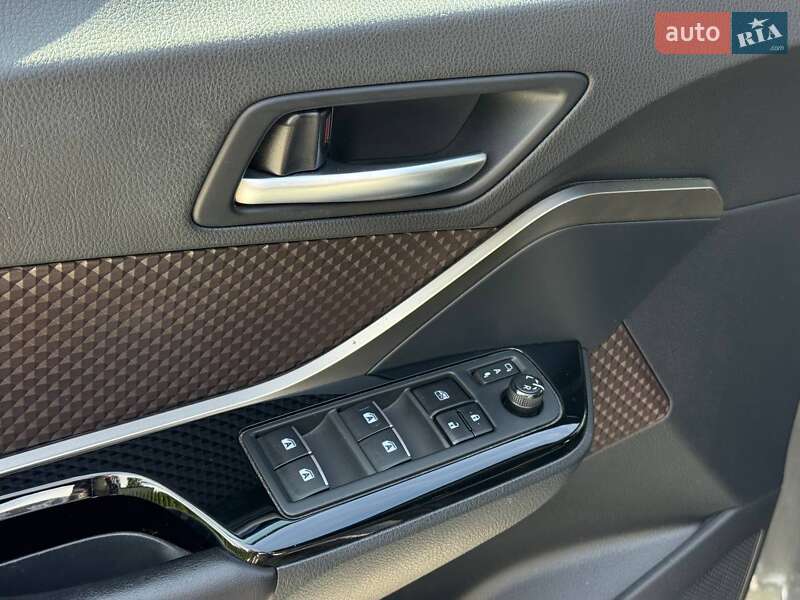 Внедорожник / Кроссовер Toyota C-HR 2018 в Каменец-Подольском