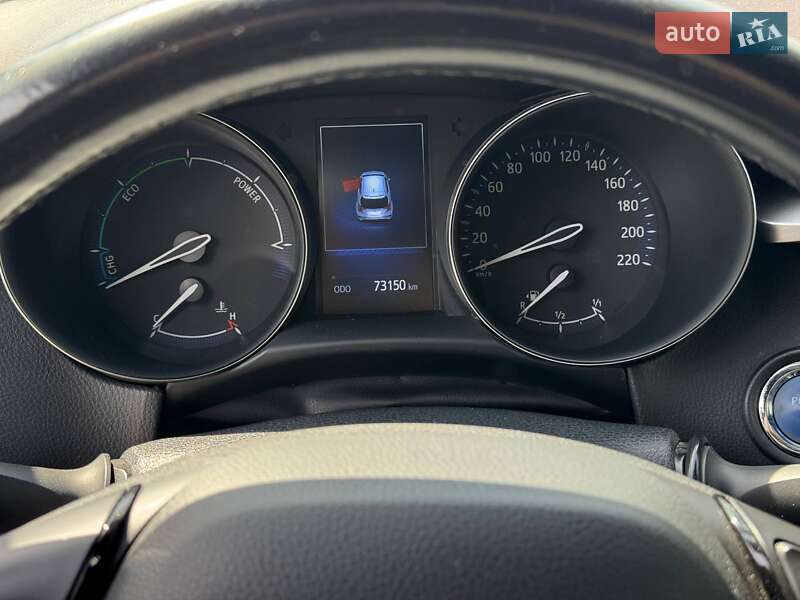 Внедорожник / Кроссовер Toyota C-HR 2018 в Каменец-Подольском