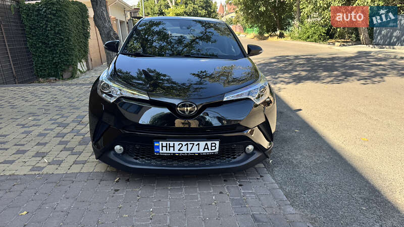 Toyota C-HR 2017 Toyota C-HR 2017