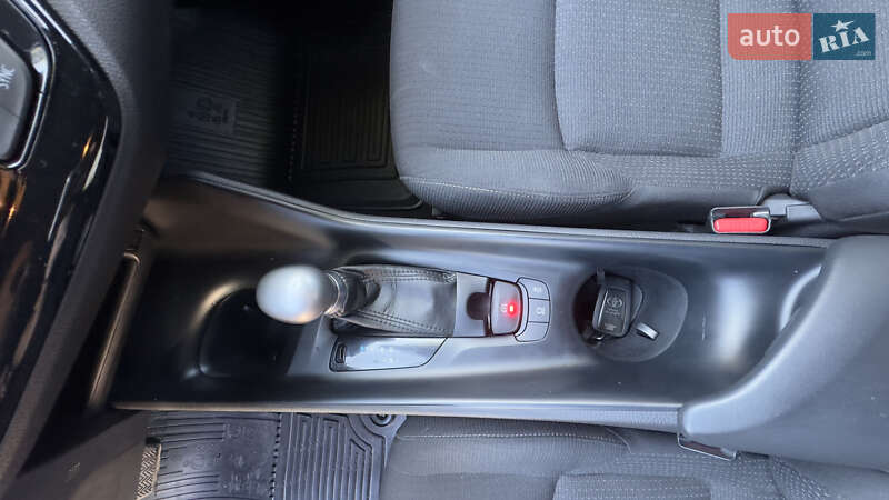 Внедорожник / Кроссовер Toyota C-HR 2017 в Одессе фото 15 Внедорожник / Кроссовер Toyota C-HR 2017 в Одессе